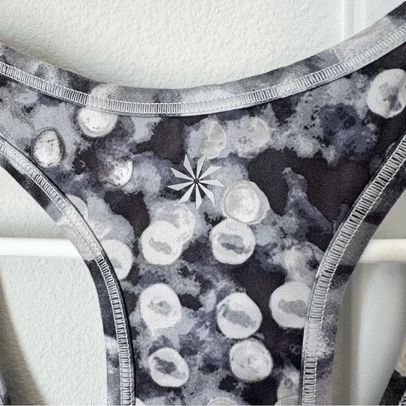 Athleta Chi Dot Tank in Moon Grey Size Small Racerback Activewear Athleisure - Picture 7 of 10